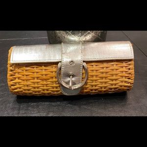 6/$20 CAPELLINI STRAW WORLD CLUTCH